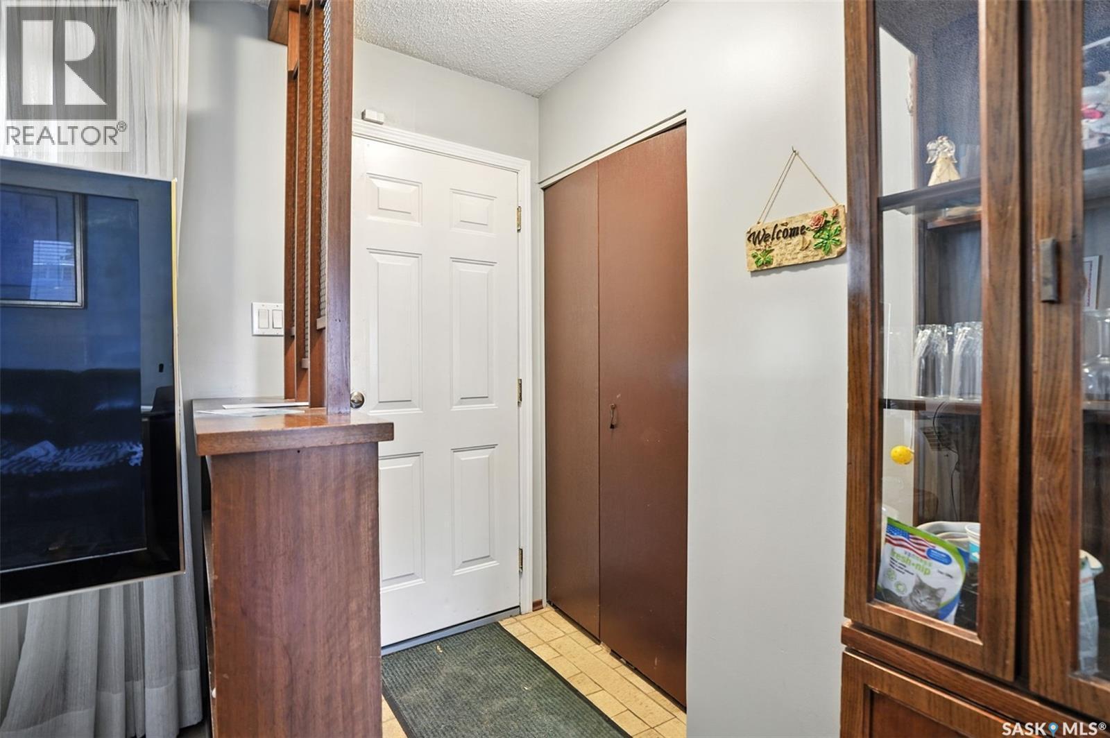 97 Maxwell Crescent, Saskatoon, SK - Indoor Photo Showing Other Room
