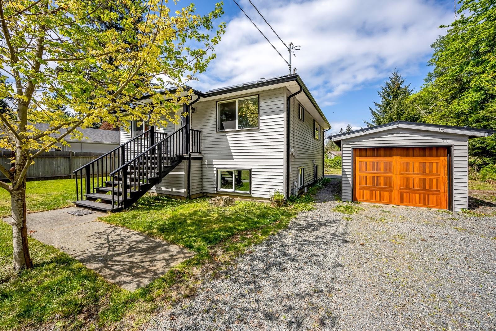 290 Herondale Rd, Royston, BC
