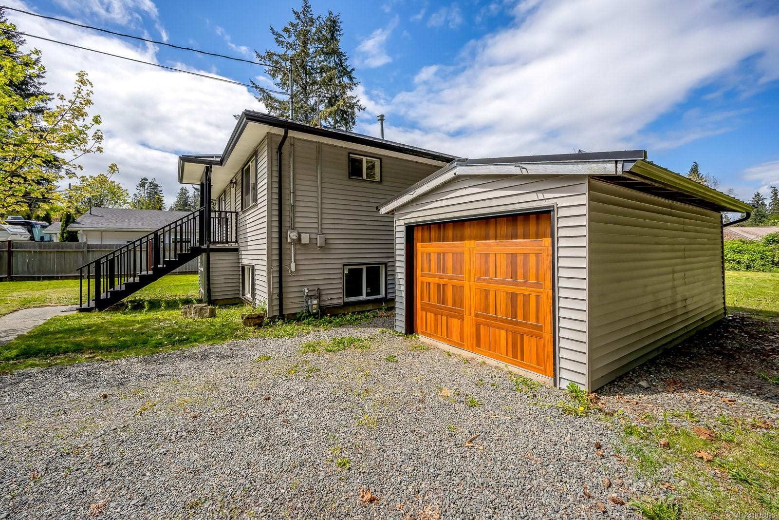 290 Herondale Rd, Royston, BC