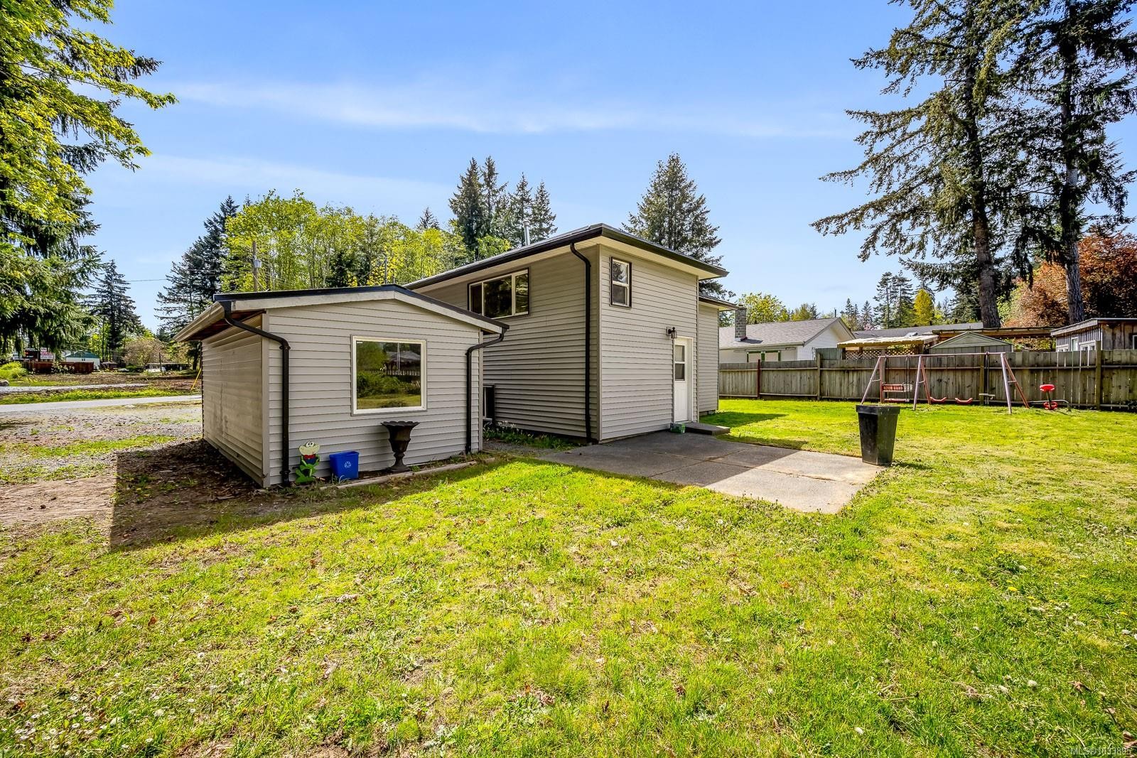290 Herondale Rd, Royston, BC