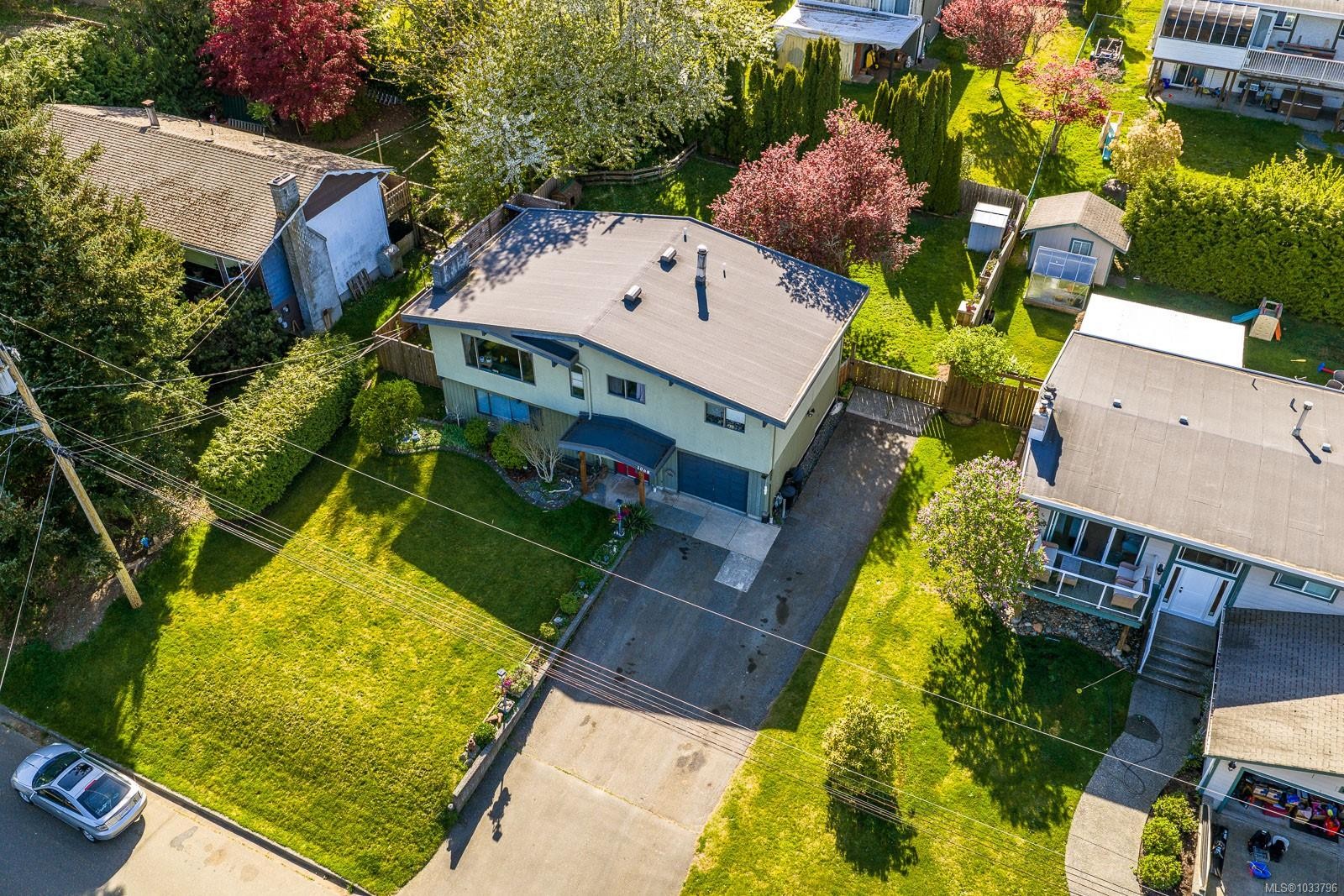 1068 Ruby Rd, Campbell River, BC