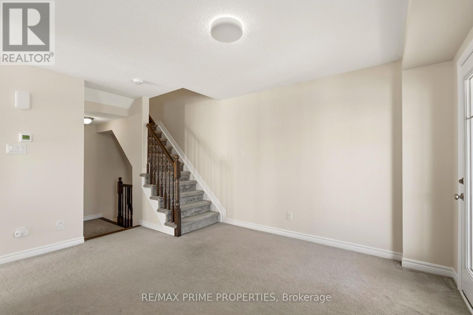 101 Helenium Lane, Ottawa, ON - Indoor Photo Showing Other Room