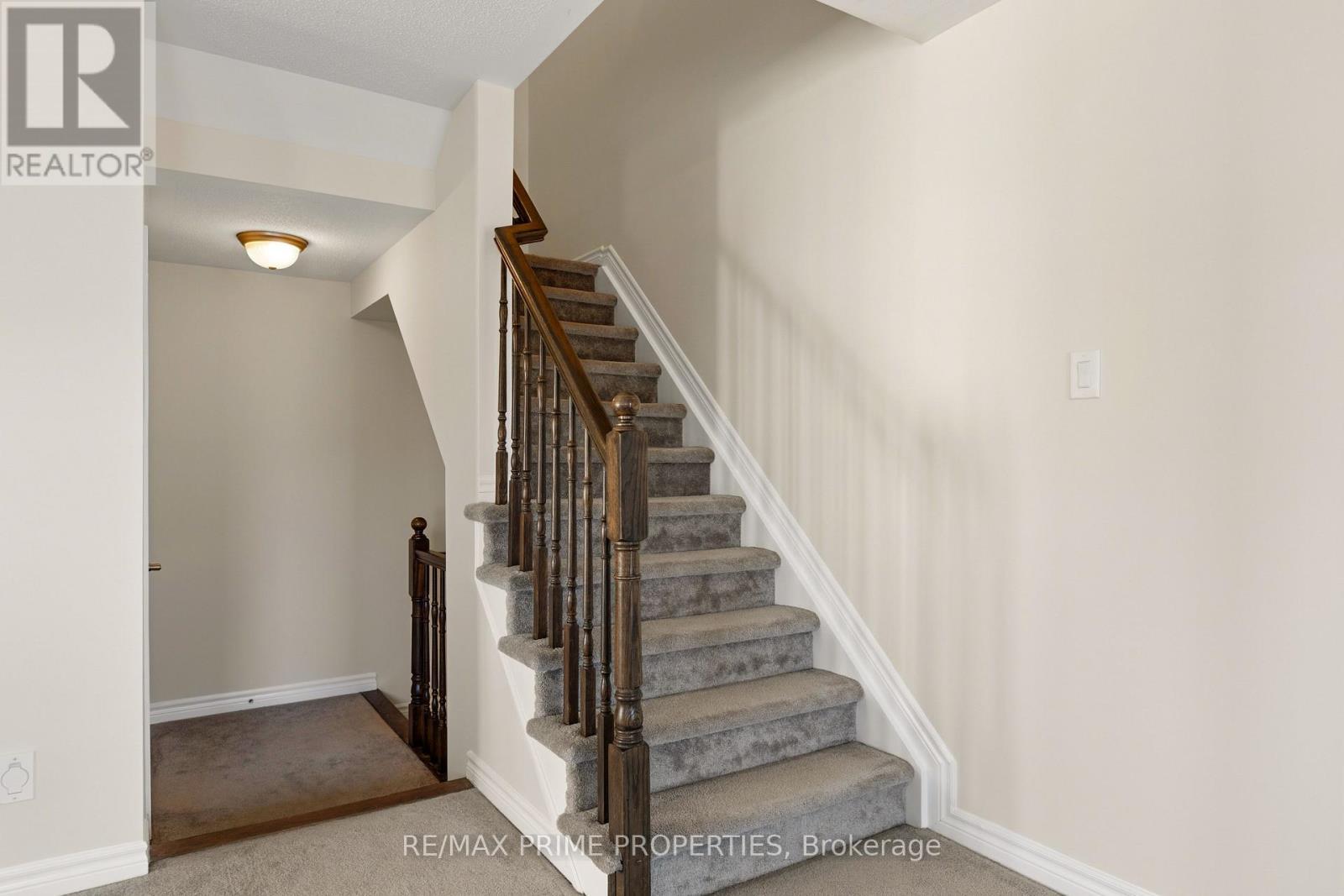 101 Helenium Lane, Ottawa, ON - Indoor Photo Showing Other Room