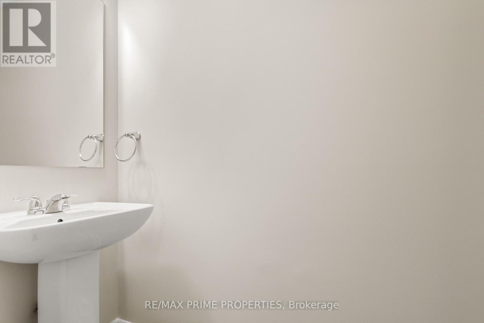101 Helenium Lane, Ottawa, ON - Indoor Photo Showing Bathroom