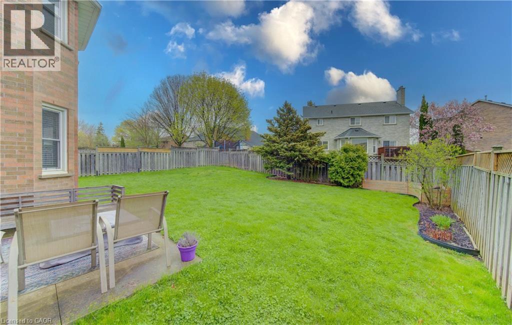 159 Burnett Avenue, Cambridge, ON - Outdoor