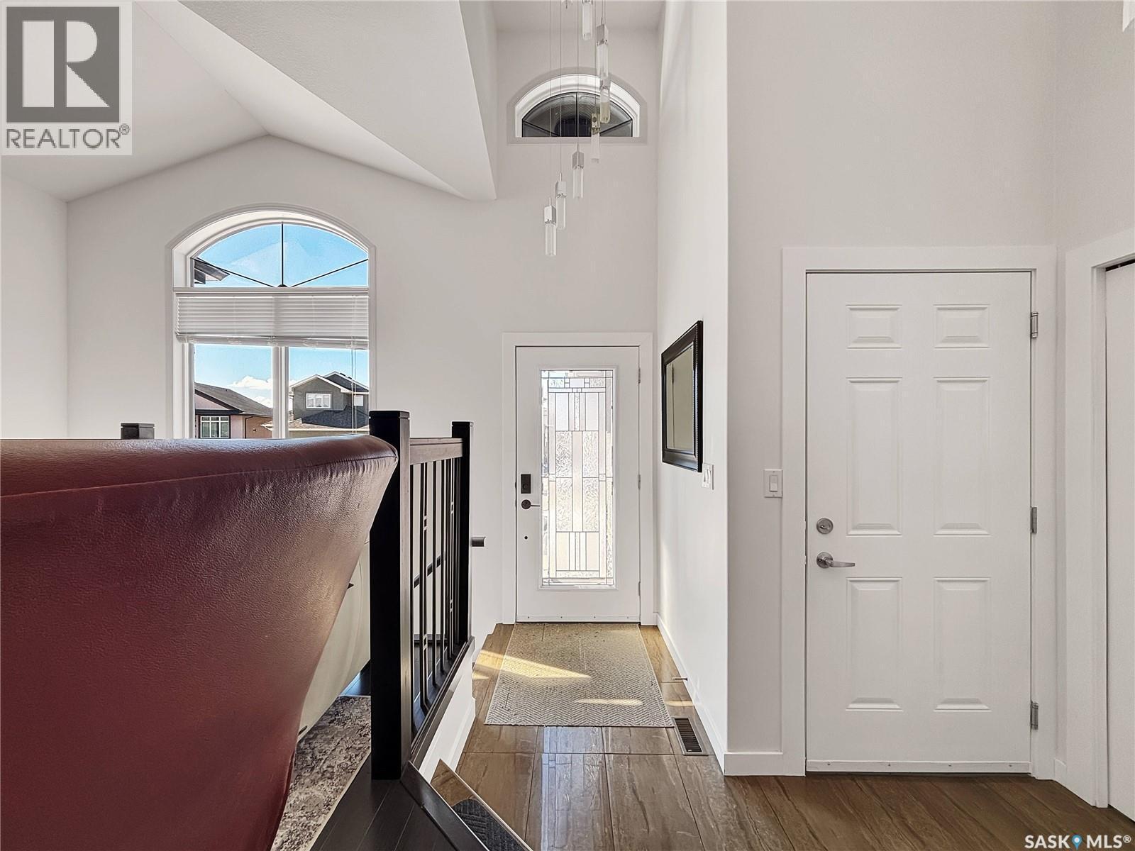 451 Hastings Crescent, Saskatoon, SK - Indoor Photo Showing Other Room
