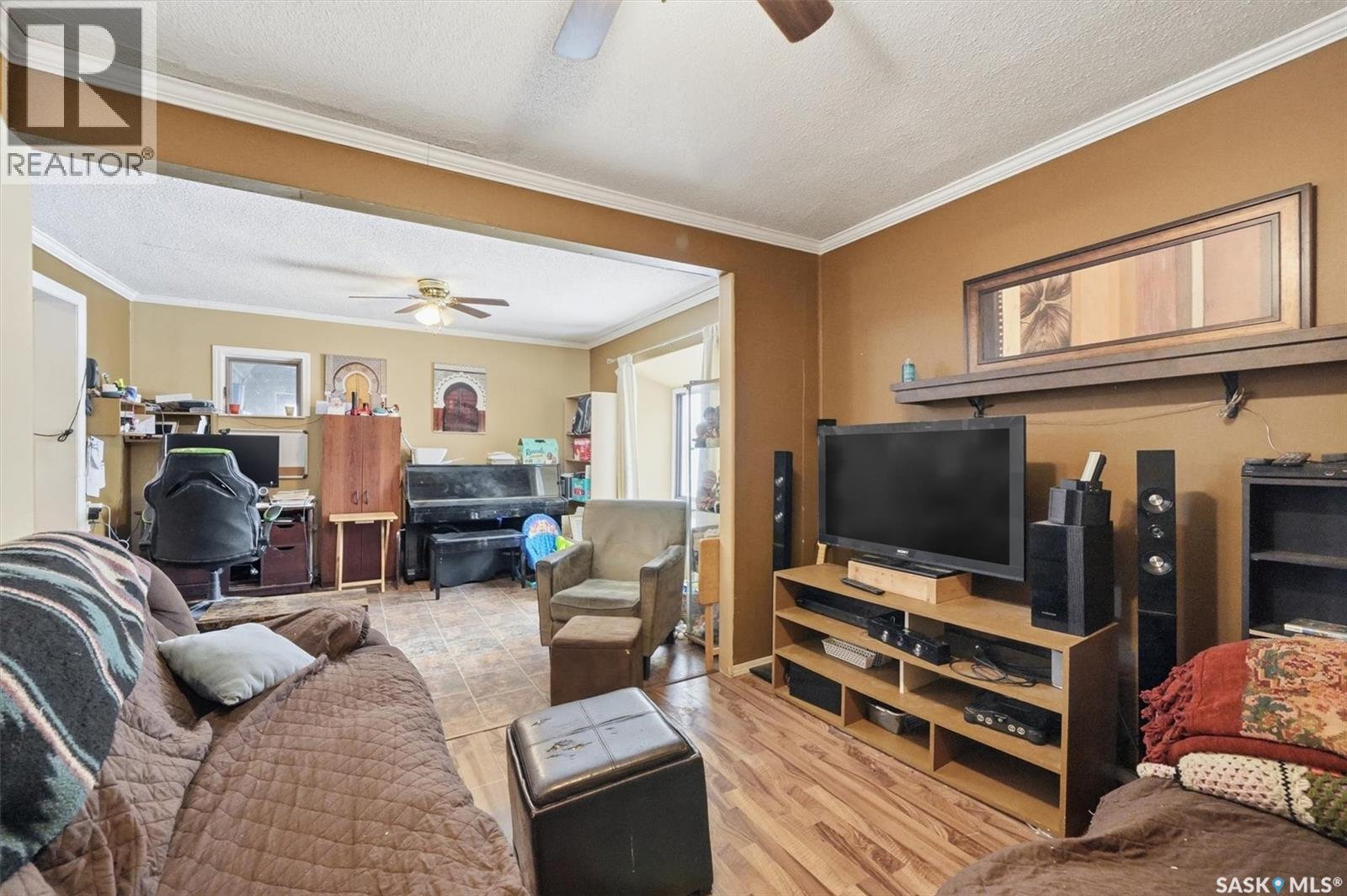 Waycott Acreage, Vanscoy Rm No. 345, SK - Indoor Photo Showing Living Room