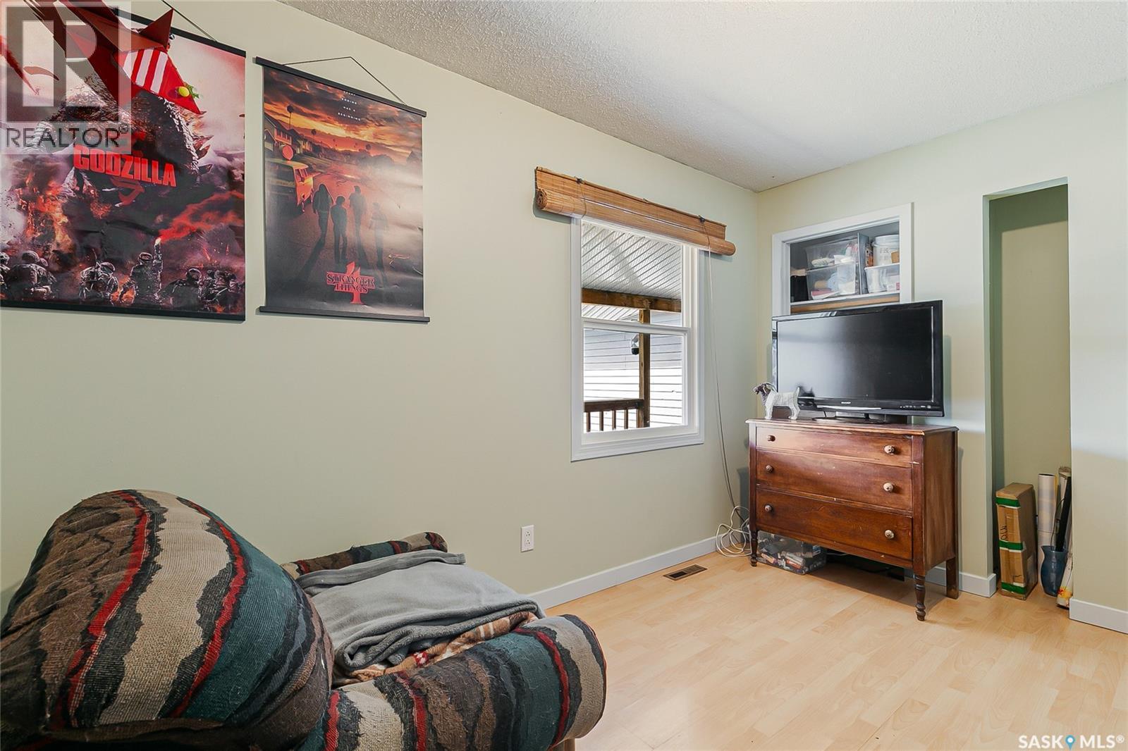 155 Broad Street, Lumsden, SK - Indoor
