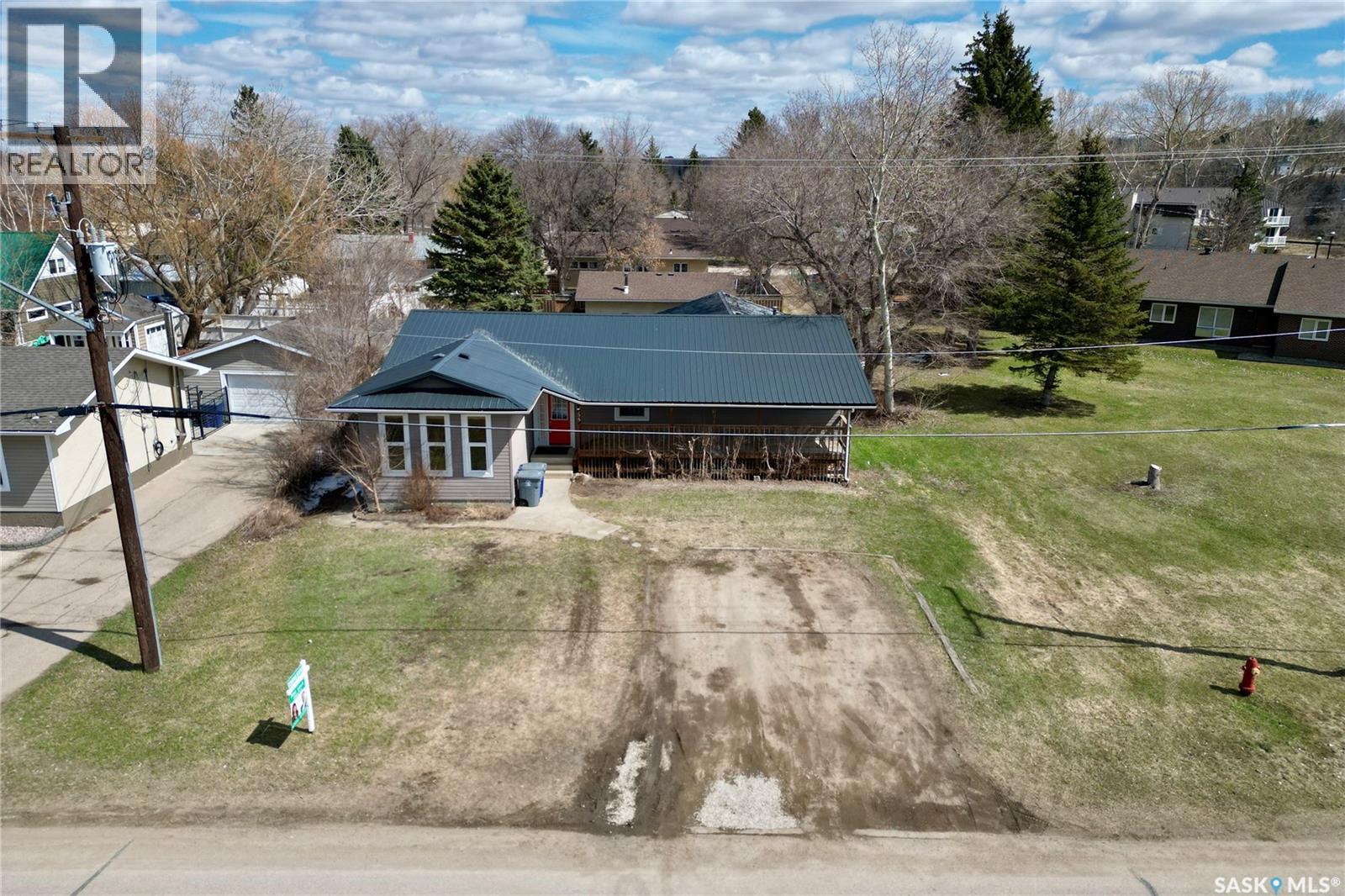 155 Broad Street, Lumsden, SK - Outdoor