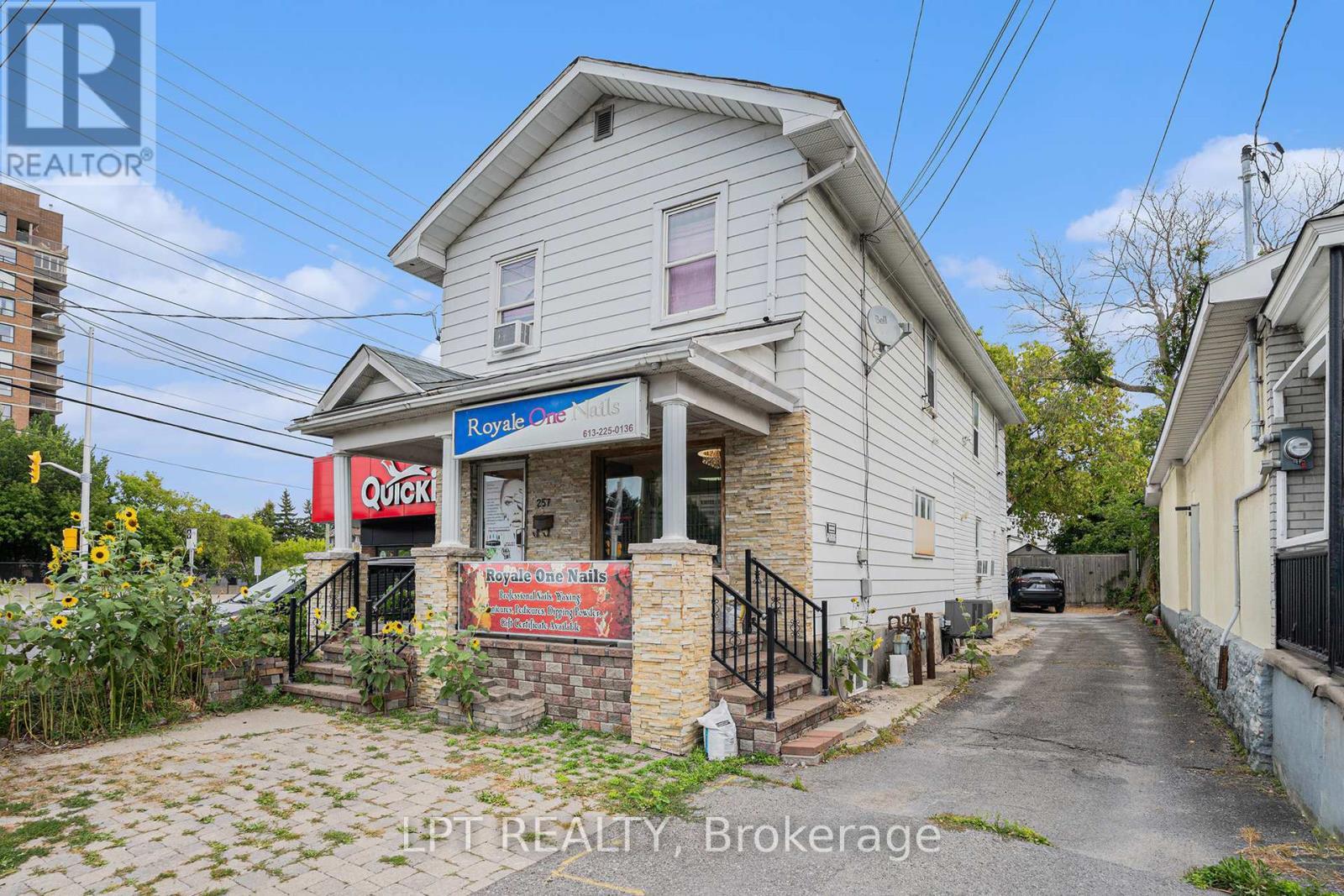 257 Parkdale Avenue, Ottawa, ON - Outdoor