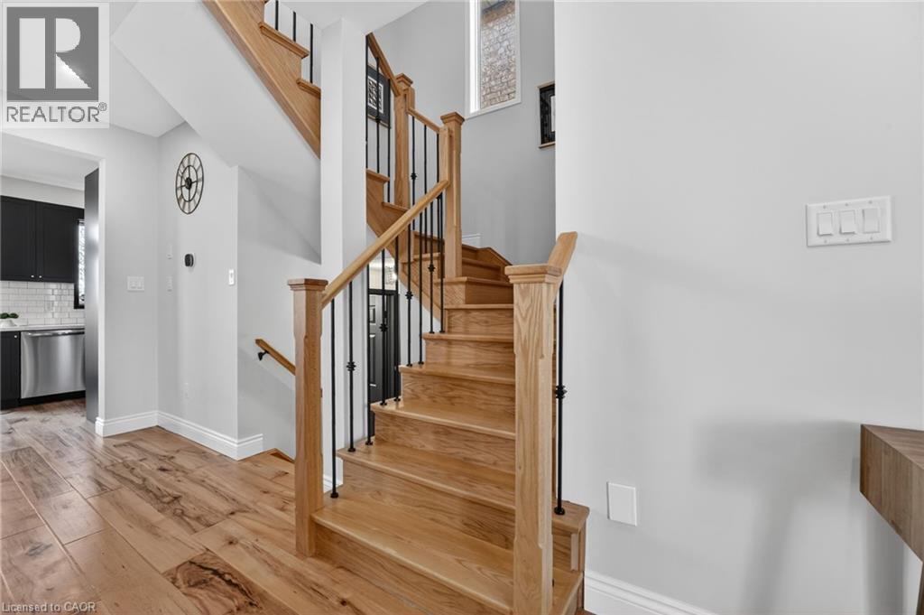 62 Moore Crescent, Ancaster, ON - Indoor Photo Showing Other Room