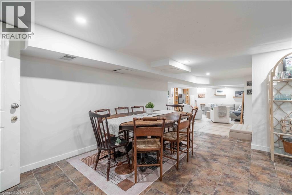 203 Wood Street E, Hamilton, ON - Indoor Photo Showing Dining Room
