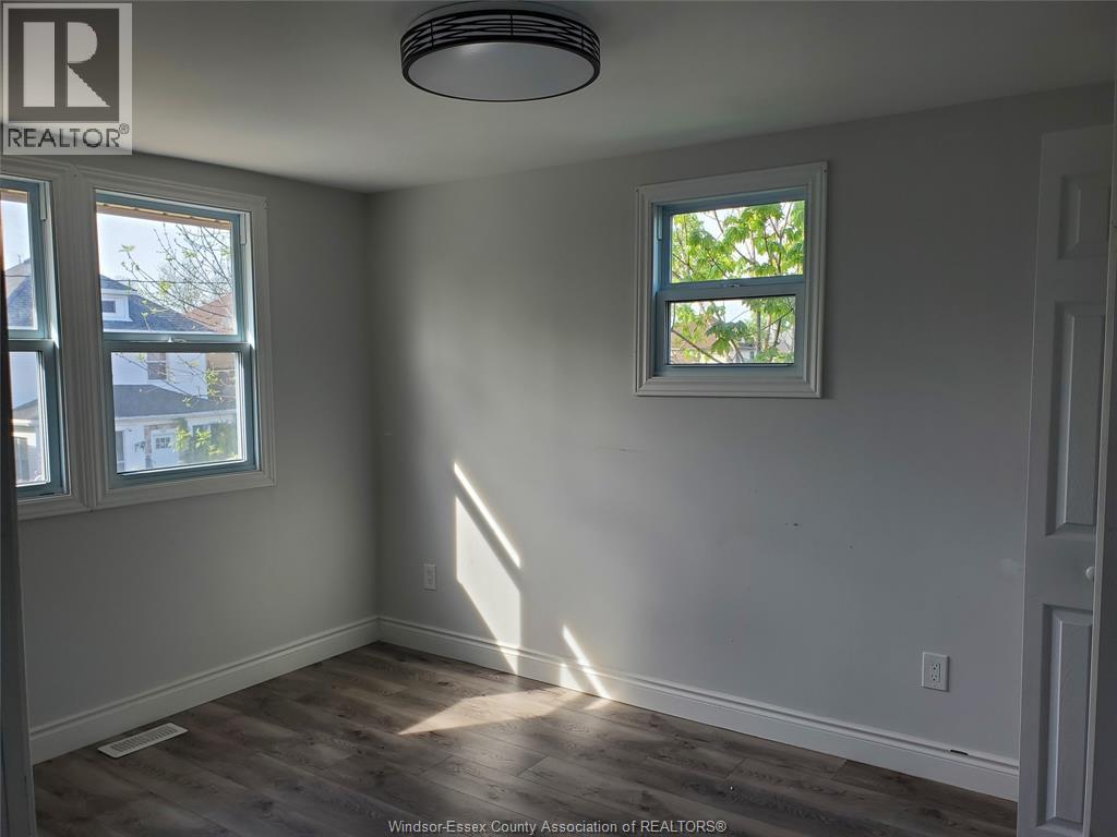 348 Caroline, Windsor, ON - Indoor Photo Showing Other Room