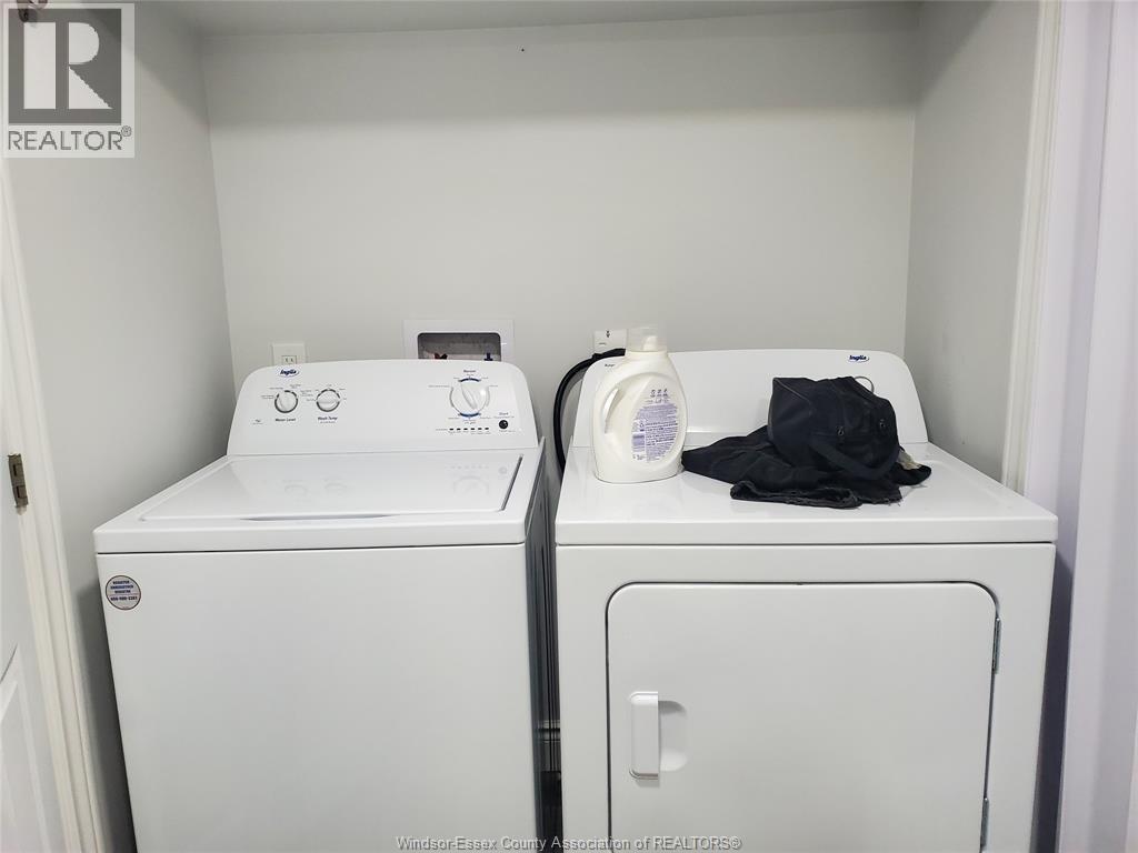 348 Caroline, Windsor, ON - Indoor Photo Showing Laundry Room