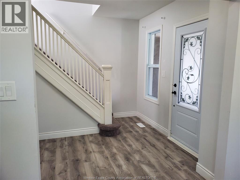 348 Caroline, Windsor, ON - Indoor Photo Showing Other Room