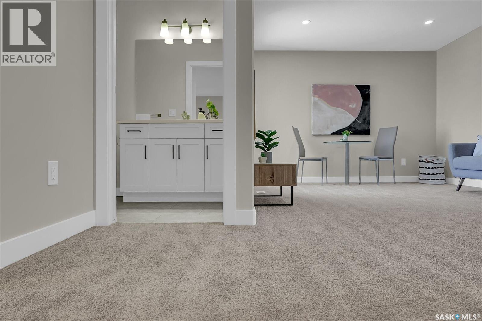 414 Leskiw Bend, Saskatoon, SK - Indoor Photo Showing Other Room