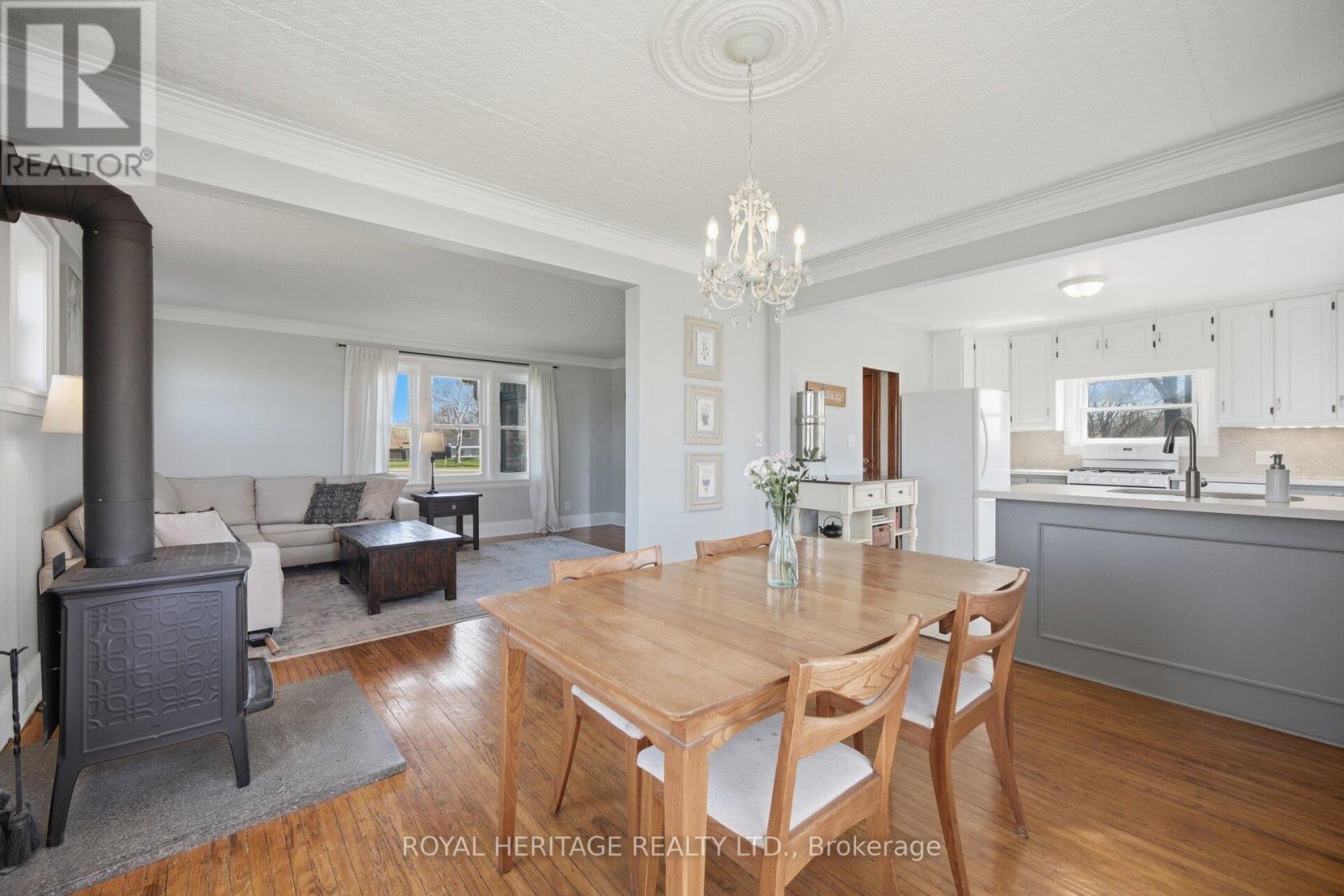 2203 Highway #2, Clarington, ON - Indoor