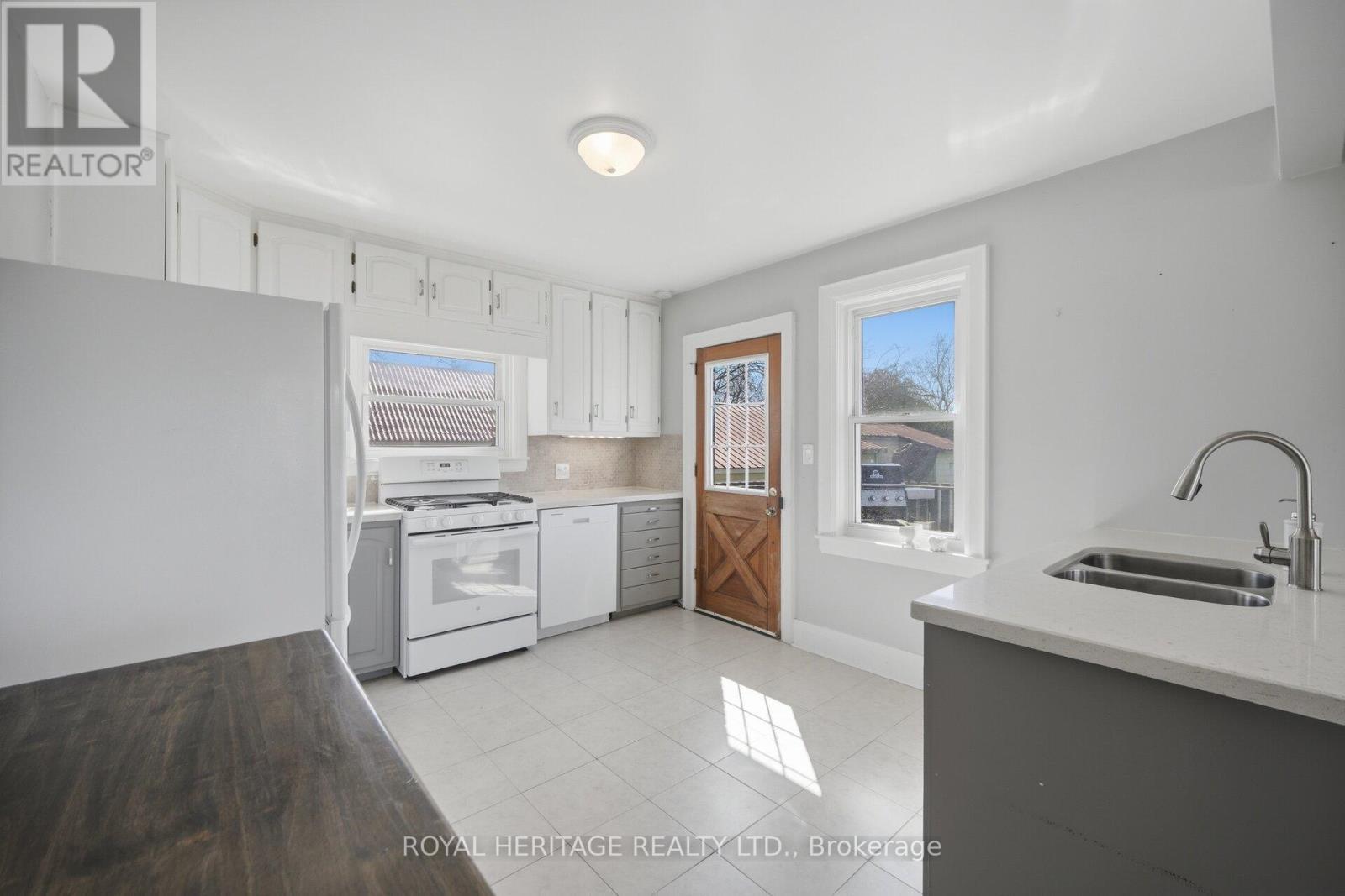 2203 Highway #2, Clarington, ON - Indoor Photo Showing Kitchen With Double Sink