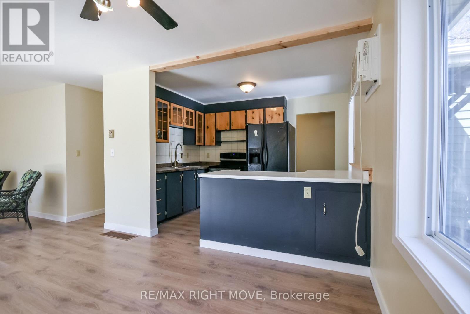 162 Pratt Crescent, Gravenhurst, ON - Indoor Photo Showing Kitchen