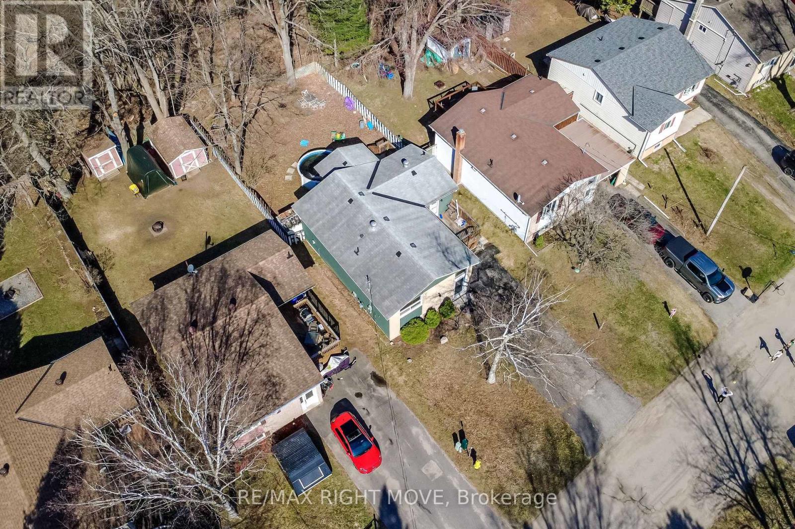 162 Pratt Crescent, Gravenhurst, ON - With View