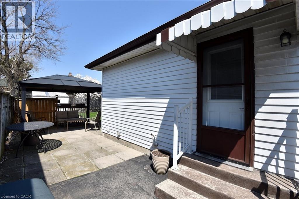 181 Lawnhurst Drive, Hamilton, ON - Outdoor With Deck Patio Veranda With Exterior