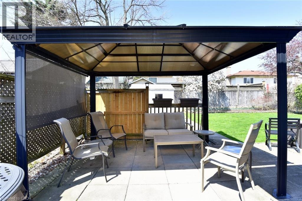 181 Lawnhurst Drive, Hamilton, ON - Outdoor With Deck Patio Veranda