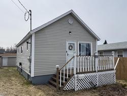 3515 Ross Avenue New Waterford, NS B1H 1N1