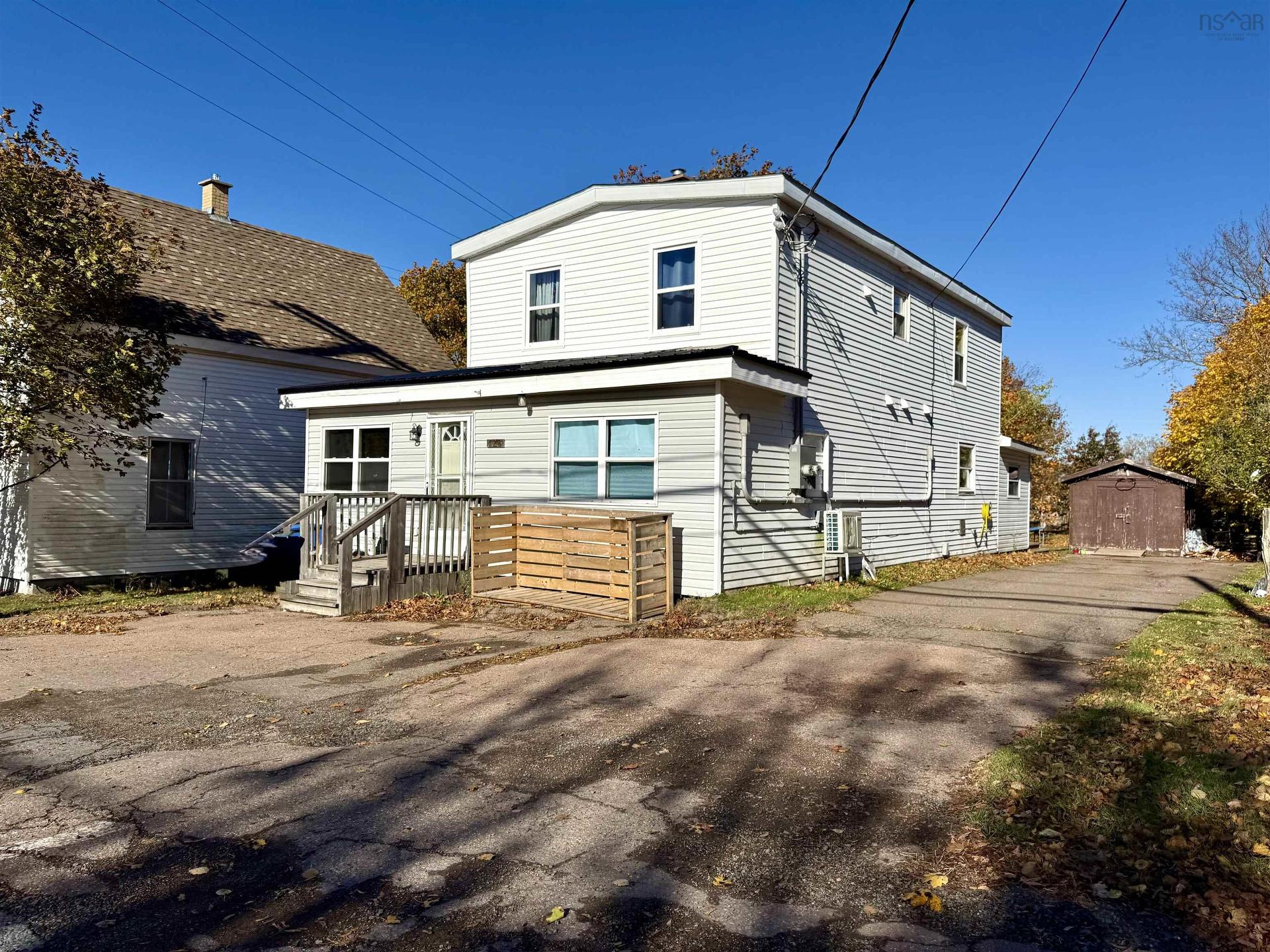 128 Main Street, Springhill, NS
