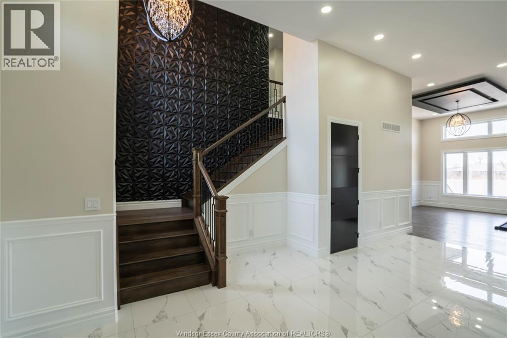 9 Cypress Pointe, Leamington, ON - Indoor Photo Showing Other Room