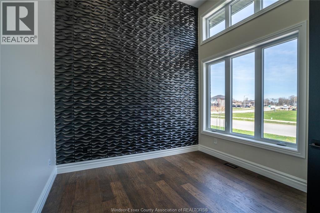 9 Cypress Pointe, Leamington, ON - Indoor Photo Showing Other Room