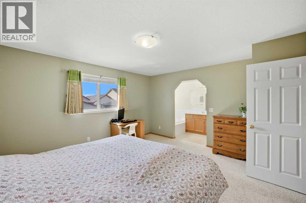 39 Saddlemont Close Ne, Calgary, AB