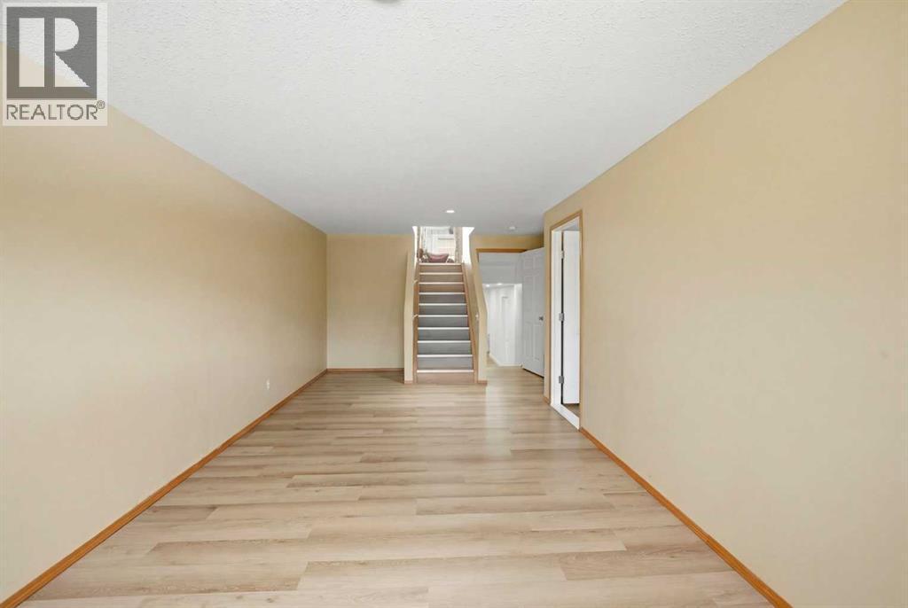 39 Saddlemont Close Ne, Calgary, AB