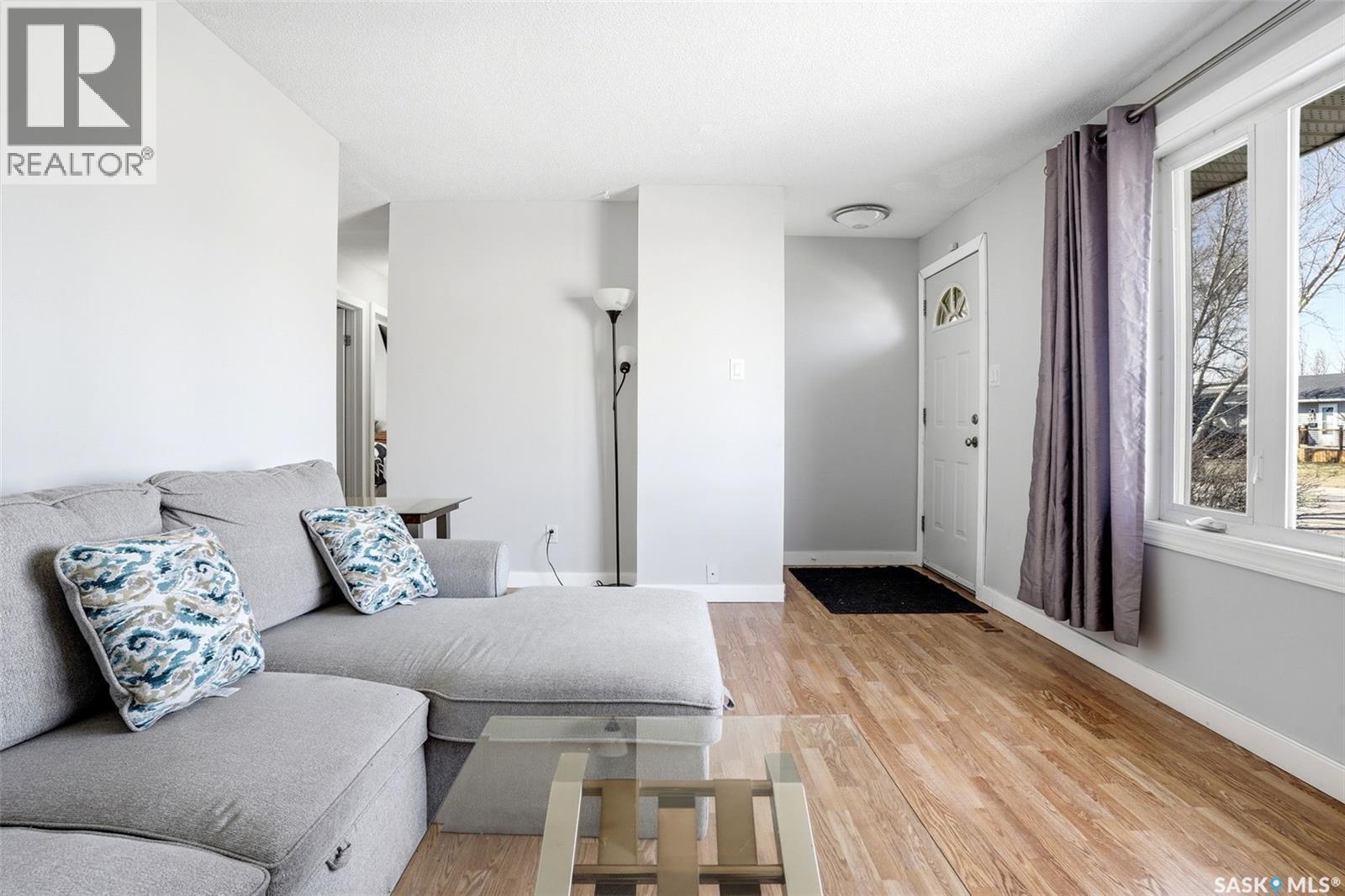 87 Carmichael Road, Regina, SK - Indoor
