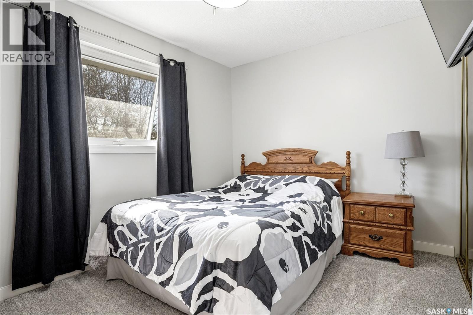 87 Carmichael Road, Regina, SK - Indoor Photo Showing Bedroom