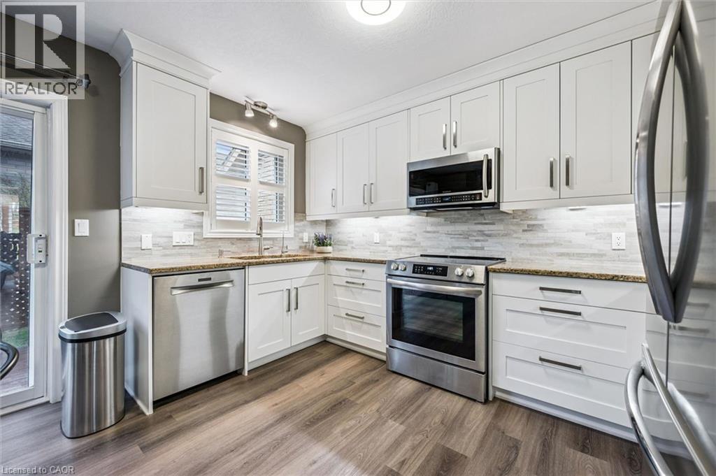 79 Fairlake Drive, Cambridge, ON - Indoor Photo Showing Kitchen With Stainless Steel Kitchen With Upgraded Kitchen