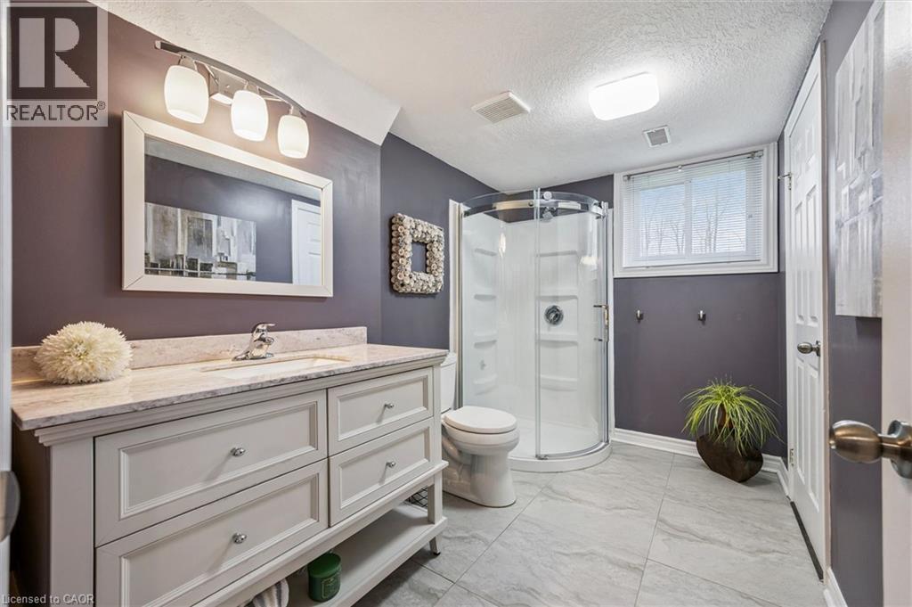 79 Fairlake Drive, Cambridge, ON - Indoor Photo Showing Bathroom