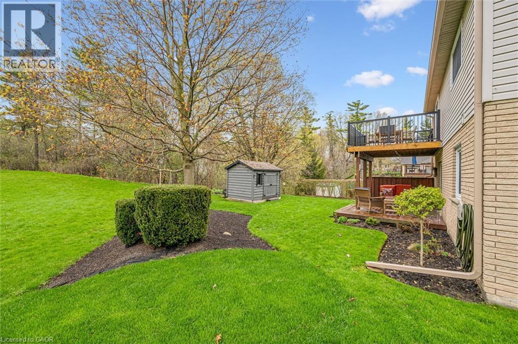 79 Fairlake Drive, Cambridge, ON - Outdoor