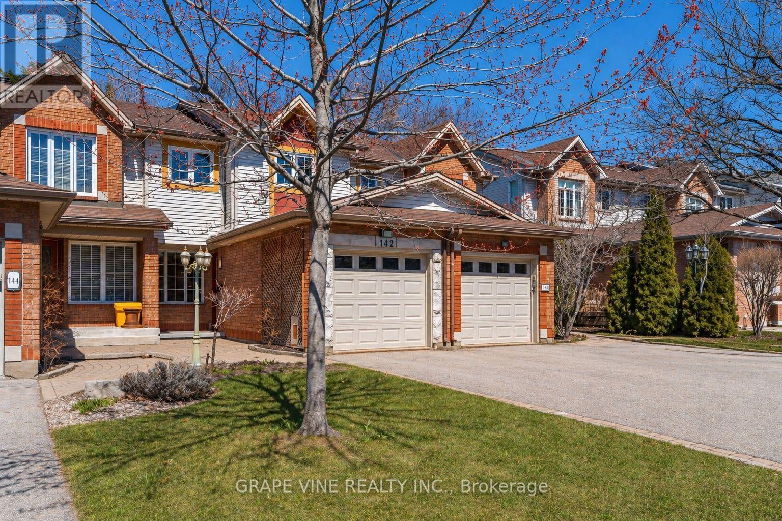 142 College Circle, Ottawa, ON - Outdoor With Facade