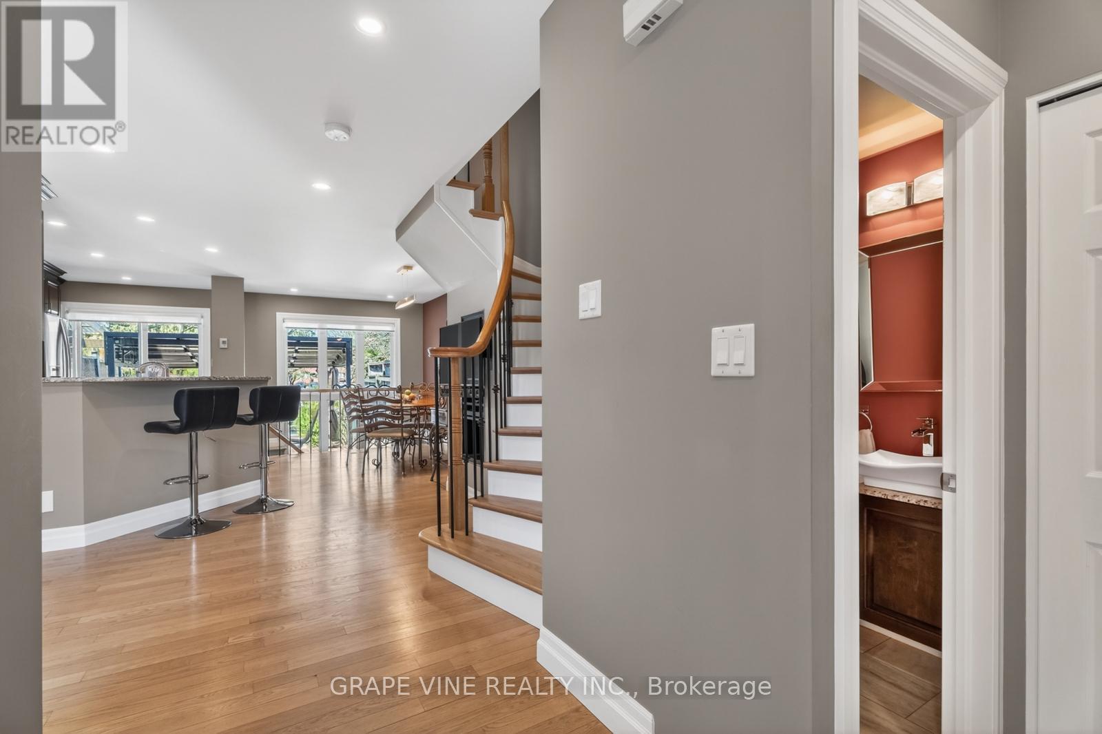 142 College Circle, Ottawa, ON - Indoor Photo Showing Other Room