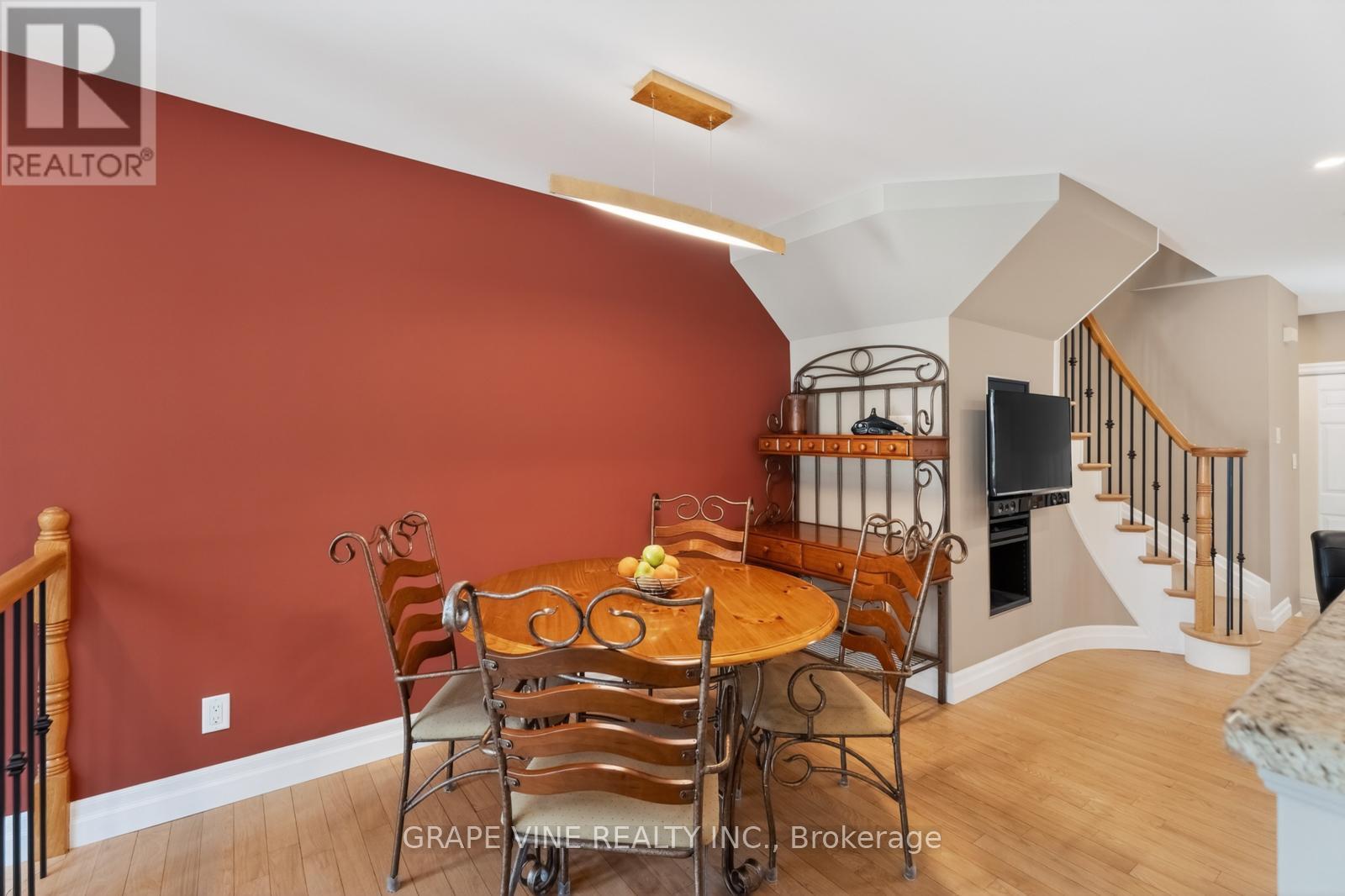142 College Circle, Ottawa, ON - Indoor Photo Showing Other Room