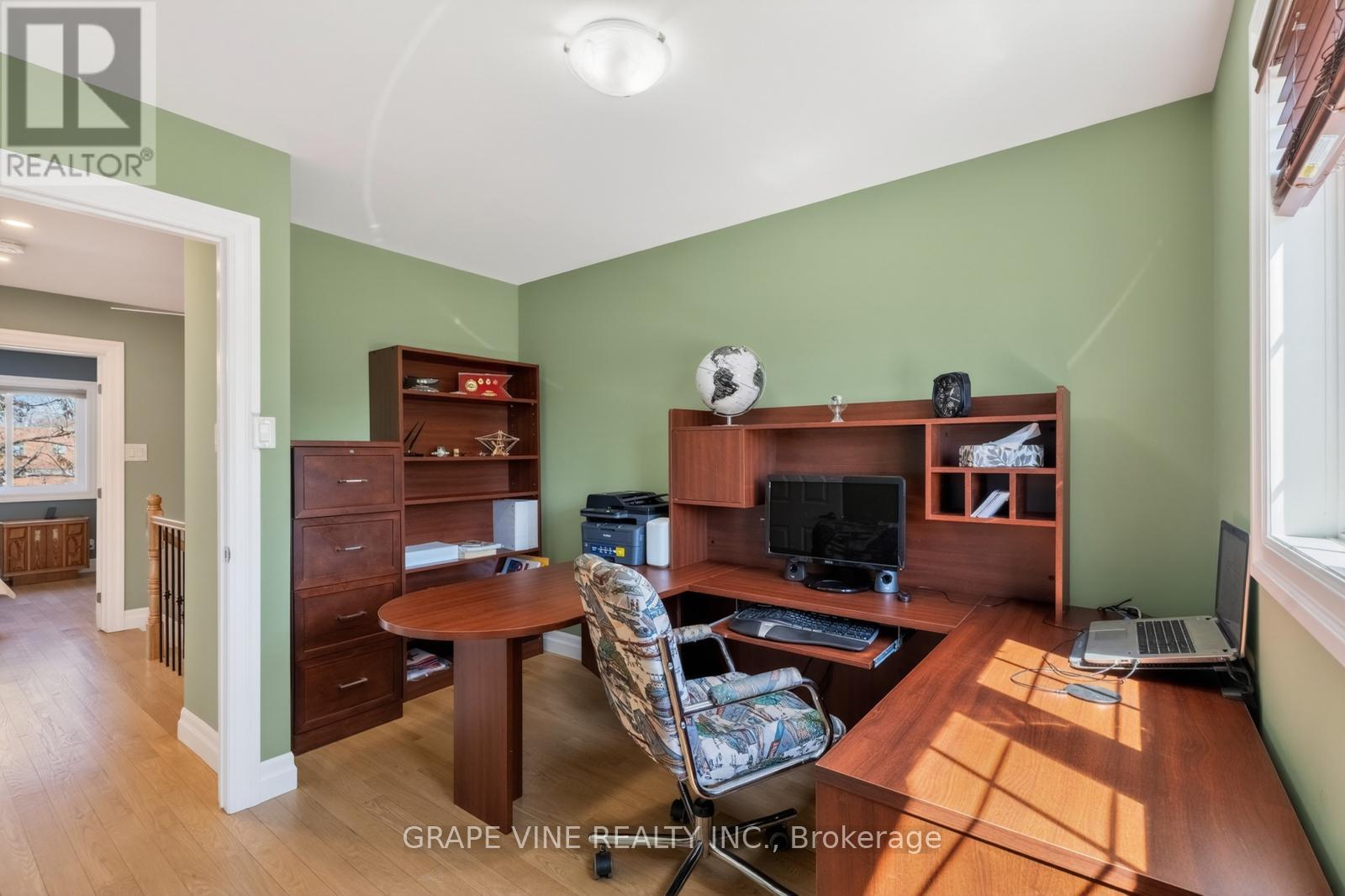 142 College Circle, Ottawa, ON - Indoor Photo Showing Office