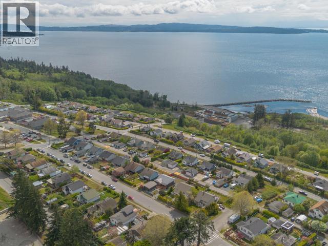 5461 Maple Ave, Powell River, BC - Outdoor With View