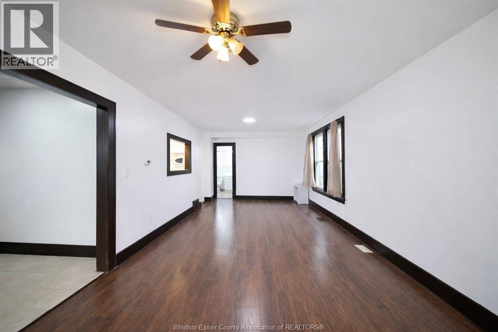 3463 Harris Street, Windsor, ON - Indoor Photo Showing Other Room
