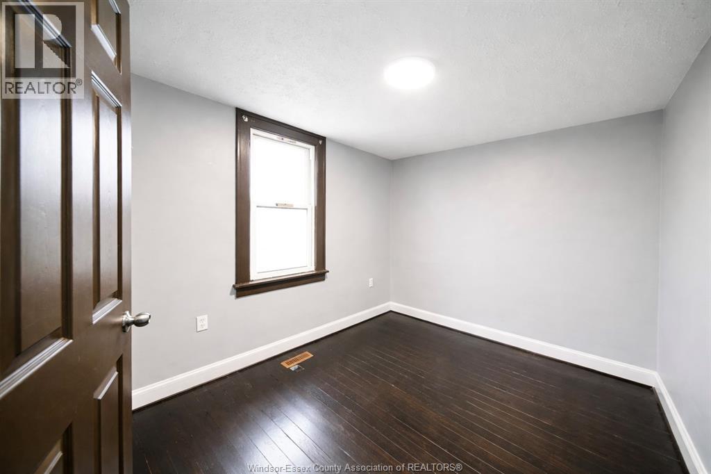 3463 Harris Street, Windsor, ON - Indoor Photo Showing Other Room