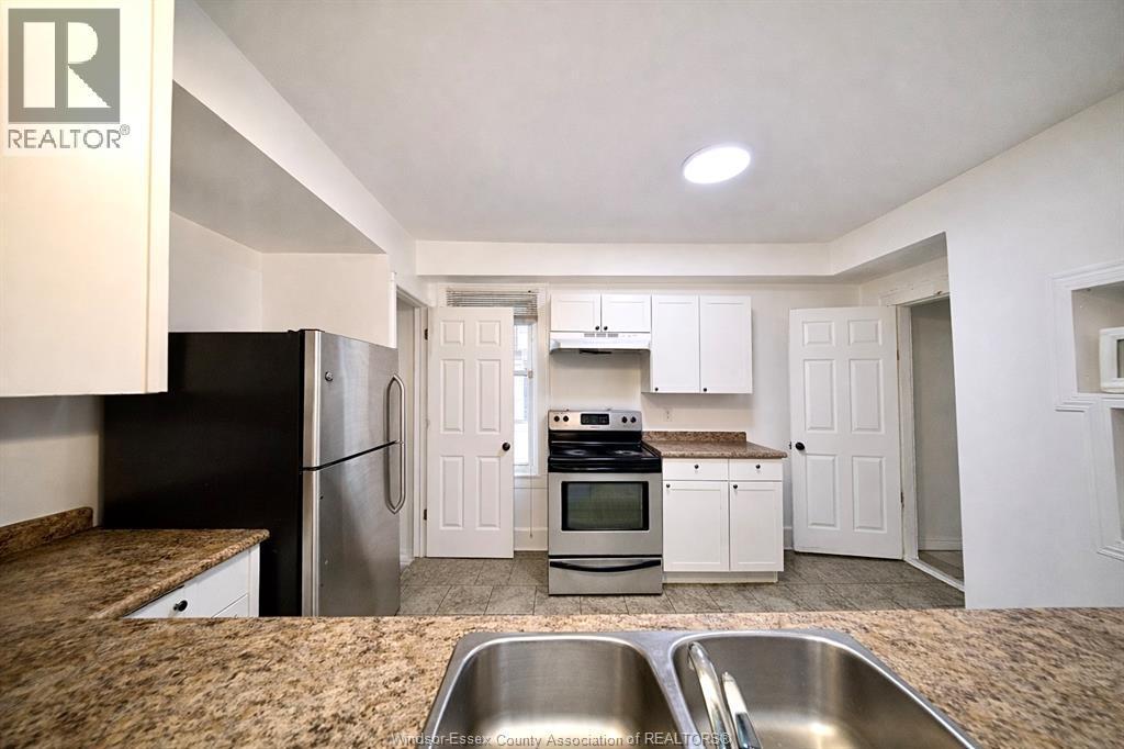 3463 Harris Street, Windsor, ON - Indoor Photo Showing Kitchen With Double Sink