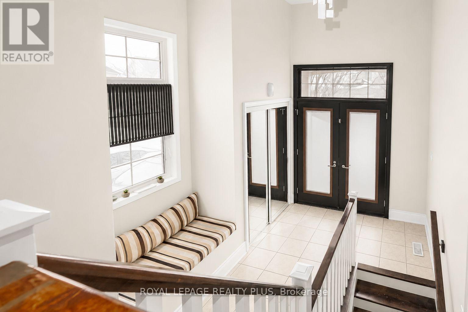 329 Tonelli Lane, Milton, ON - Indoor Photo Showing Other Room