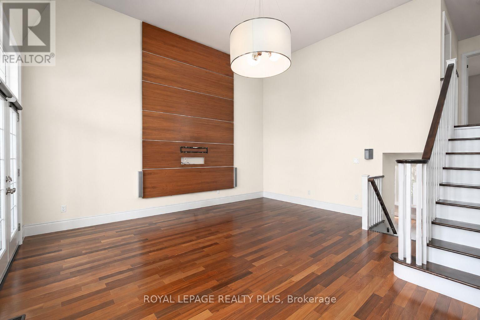 329 Tonelli Lane, Milton, ON - Indoor Photo Showing Living Room