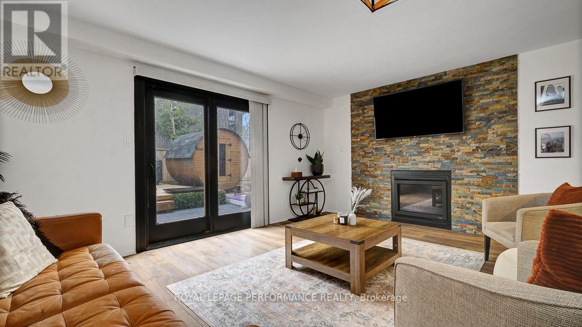 510 Foxview Place, Ottawa, ON - Indoor Photo Showing Living Room With Fireplace