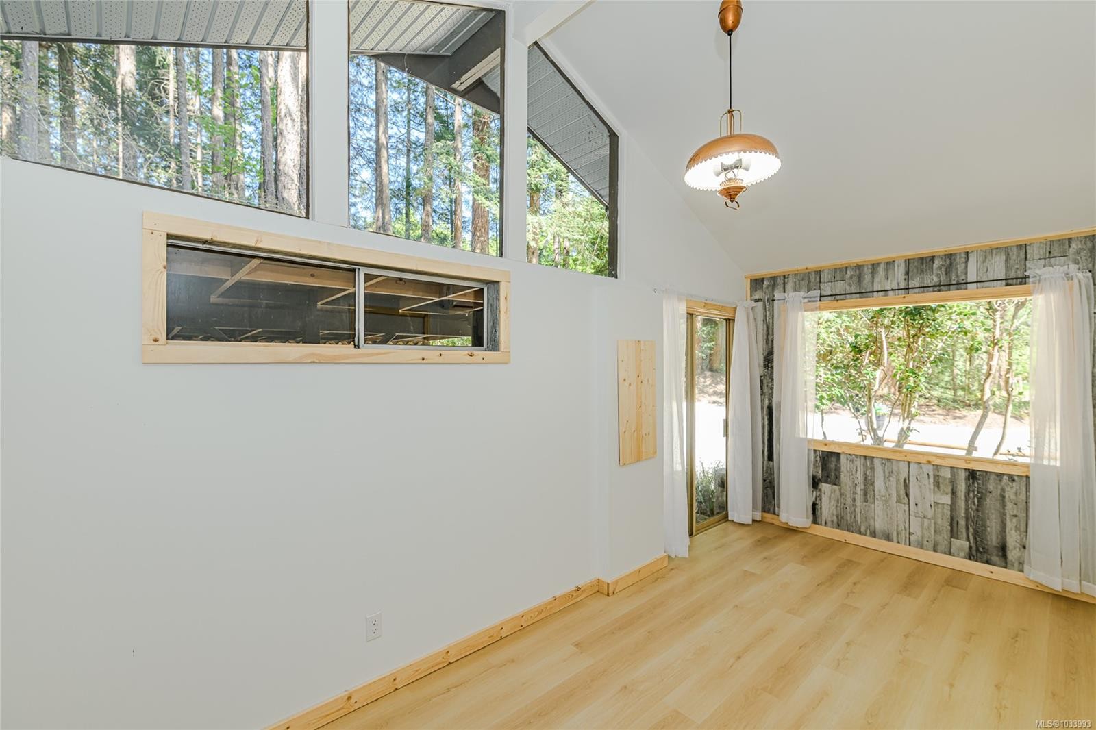 128 Sunset Dr, Salt Spring, BC