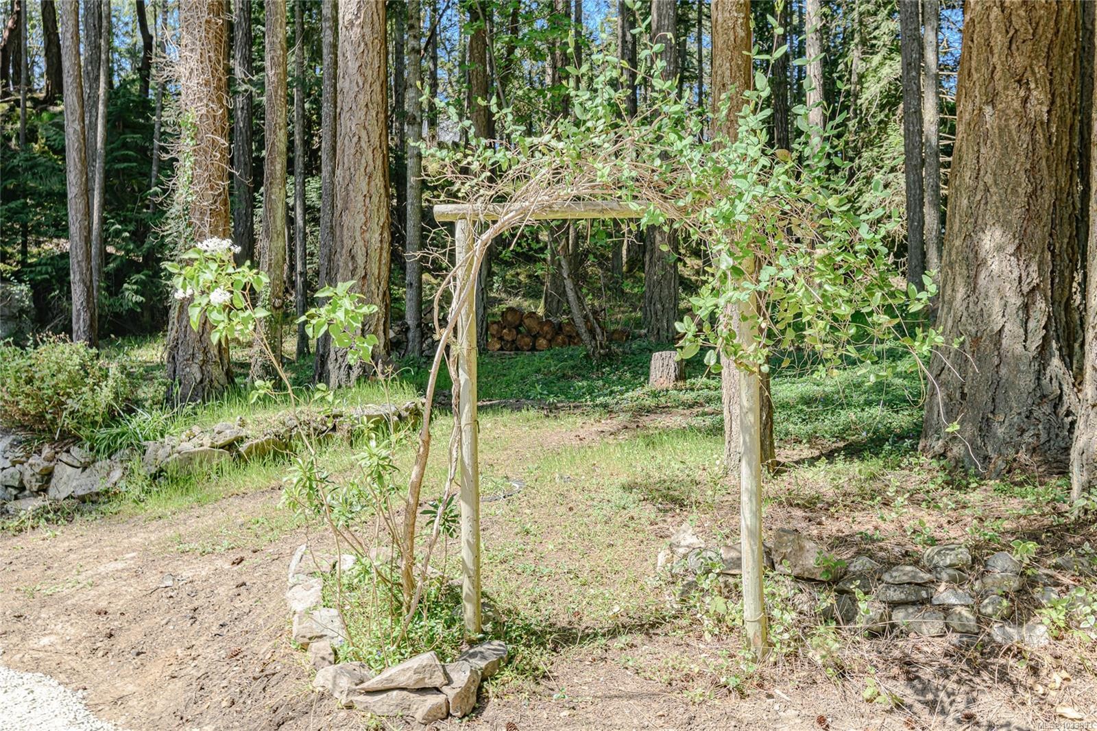 128 Sunset Dr, Salt Spring, BC